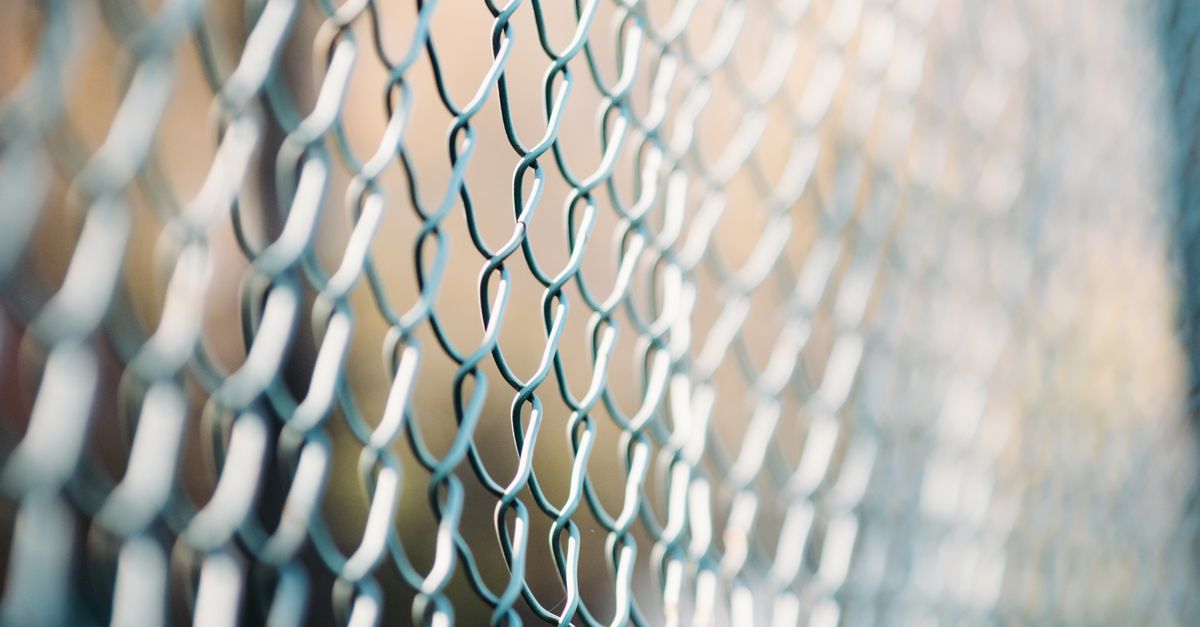 How to Ensure Your Commercial Fencing Meets Zoning Laws